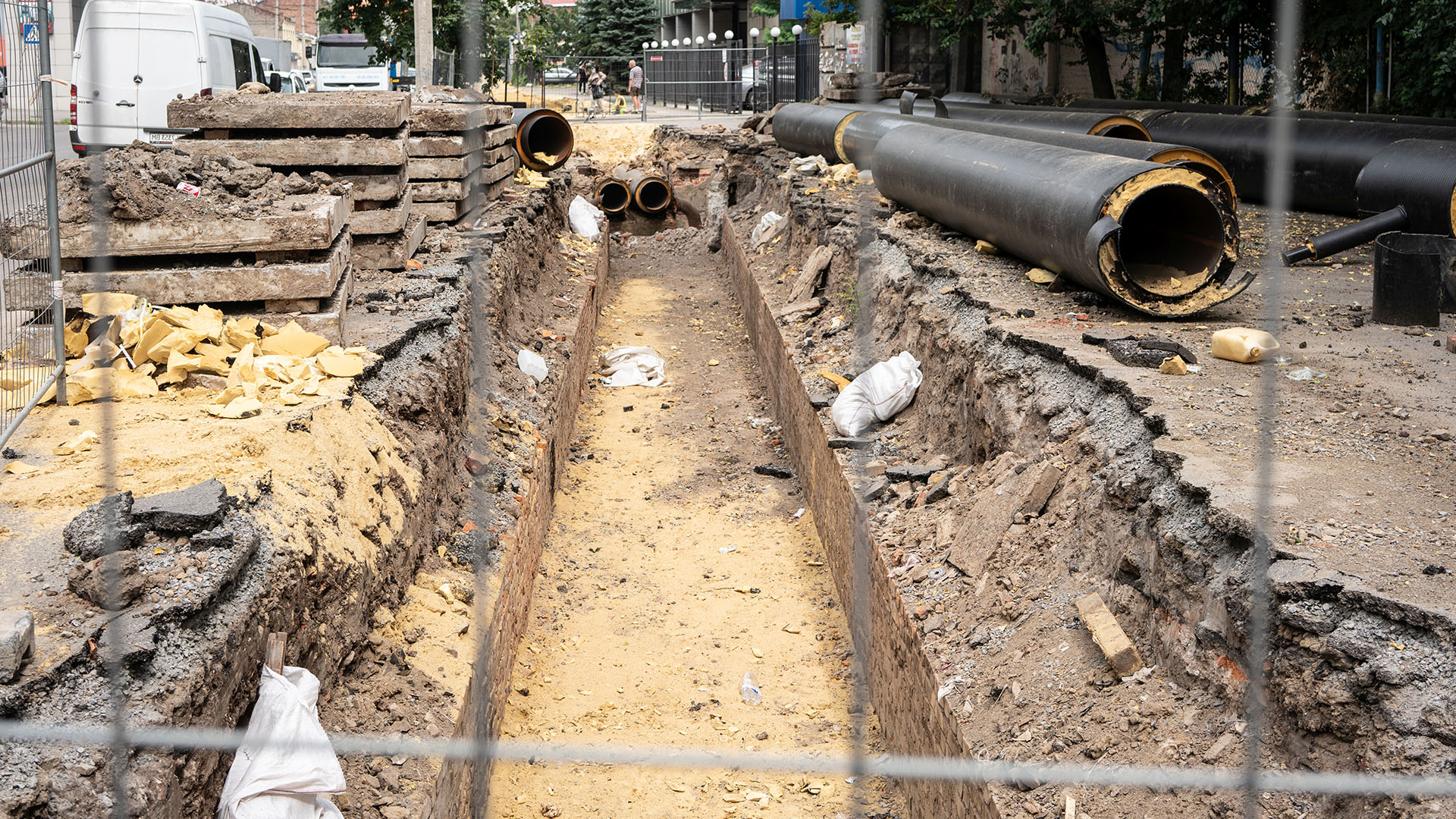 Baugrubenverbau und Rohrverlegung im Kanalbau Hannover – präzise Ausführung Baugrubenverbau und Rohrverlegung im Kanalbau Hannover – präzise Ausführung
